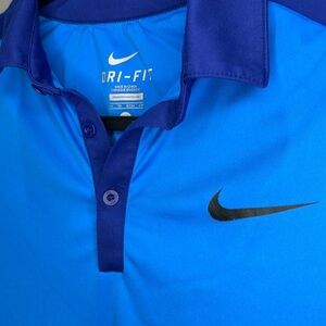 Nike Dri-Fit Golf Short Sleeved Dry Fit Shirt, Size XS